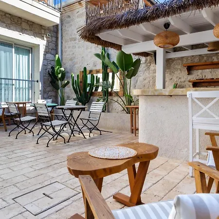 فندق Moon Alacati 3*