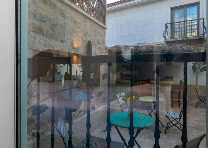 Moon Alacati Готель Чешме