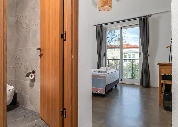 Moon Alacati Готель